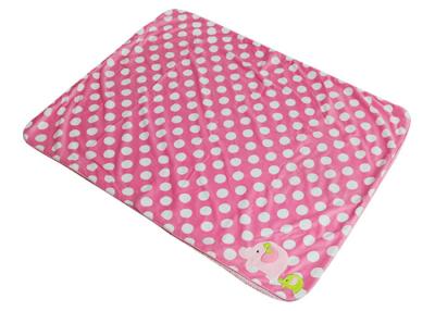 China Christmas Gift Soft Polyester Baby Blanket / Baby Knitted Blanket Pigs Pattern for sale