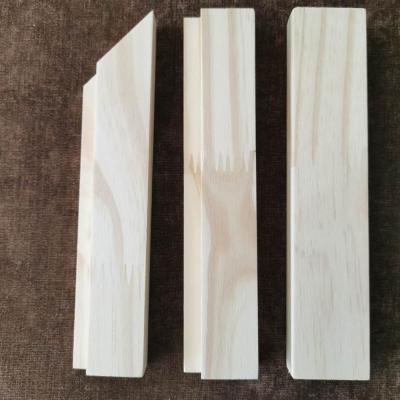 China Modern Carved Finger Pine Joint Molding Architectural Solid Wood Frames for sale