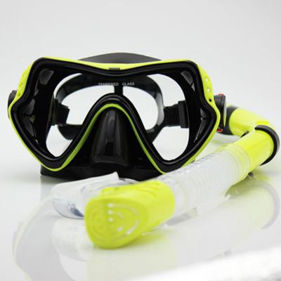 China Waterproof Wide Sight Scuba Gear Mask Air Intake Tempered Glass Swimming Diving Diving Mask For Adult Youth for sale