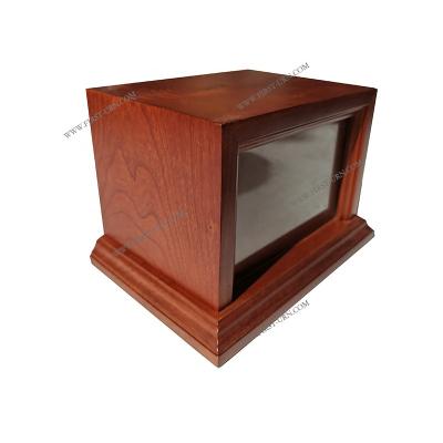 China Custom Wholesale Classic Wooden Dog Urn Stored Wooden Box For Cremation Ashes for sale