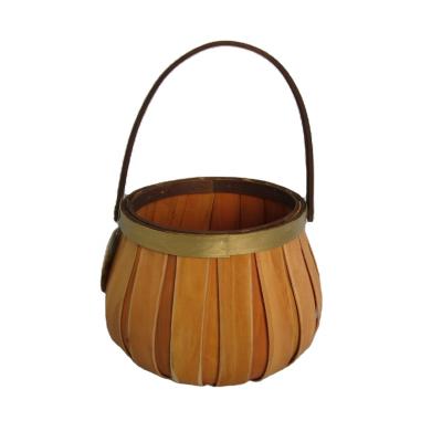 China Europe wood scrap woven basket snack fruit storage basket for home decoration for sale