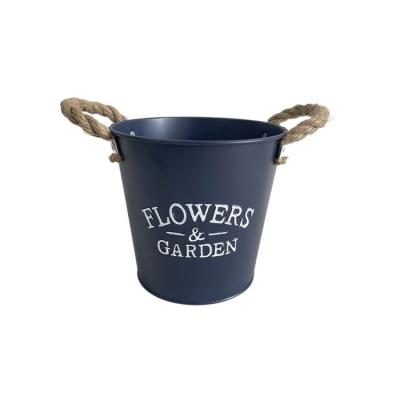 China New Products Flower Pot Stand Metal Iron Metal Flower Bucket Viable Hot Cast Flower Pot for sale