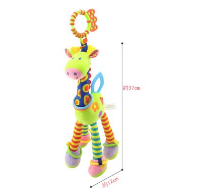 China Baby Toy Carriage Soft Early Education Stuffed Bed Bell Cartoon Giraffe Baby Rattle Toy for sale