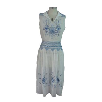 China Breathable Stain Released Hand-Embroidered Dress Marsica Floral , Ladies Dress White Casual Long Dress for sale