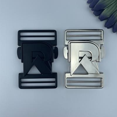 China Manufacturer Alloy Metal Lady Garment Belt Buckle Nickel Free Super Quality Customized D Clip Shape for sale