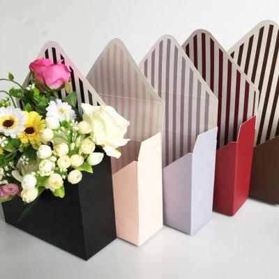 China Recyclable Envelope Shaped Cardboard Bag Making Machine Flower Gift Box for sale