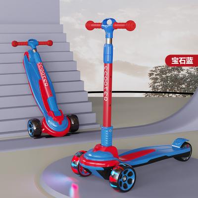 Cina Certificato CE 2 in 1 Kick Scooter Ragazzi Ragazze 3 ruote Scooter Anti Rollover in vendita