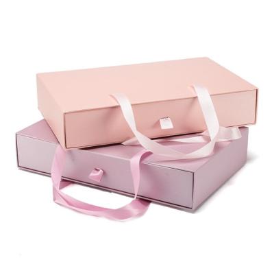 China Custom Recycled Logo Women Gift Box Ladies Underwear Swimwear Apparel Paper Box Bra Packaging Box Materials Lingerie for sale