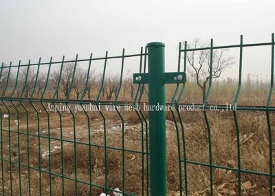 China Soft Iron Garden Triangle Fence Panel Waterproof Easily Assembled Corrosion Resistant for sale