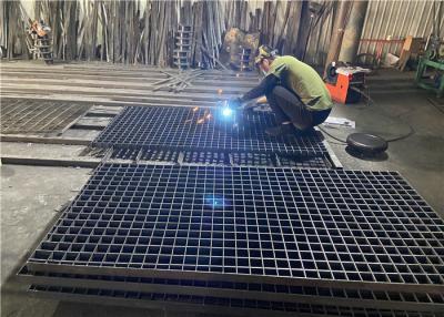 China ISO 30/5 30mm X 100mm Grating van het Hete Onderdompelings Gegalvaniseerde Staal voor Platform Te koop