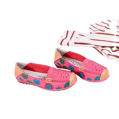 China Fashion Women Mules Slippers Flat Plus Size Flats Shoes Jewelery Pearl Bow Sandals Mules 2021 for sale