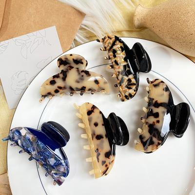 China Fashion Large Acrylic Acetate Hair Claw Clips For Women Girl Fashion Tortoiseshell Leopard Hair Clip Claw for sale