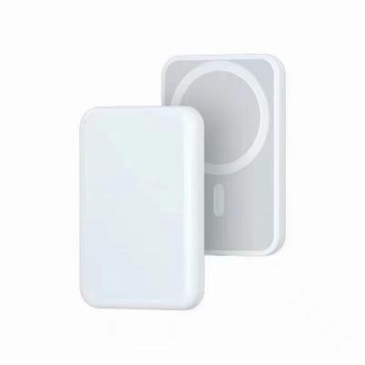 China Portable Charger with Power Bank 2 in 1 Mini Recharger 5000 mA Backup Power Bank Magsafe Wireless Charger for iPhone for sale