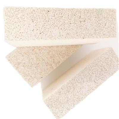 China Refractory Kiln Light Insulation Brick White Al2o3 Industrial Furnaces Mullite Bricks for sale