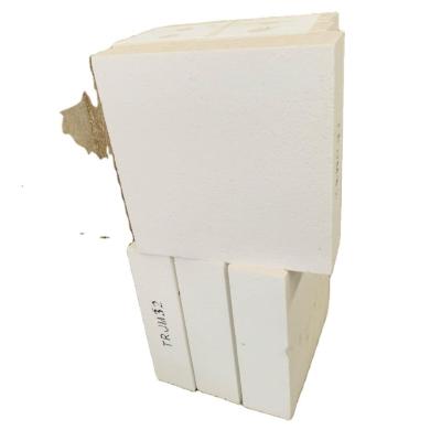 China Refractoriness 1770°-2000° Heat Resistant White Corundum Brick for Glass Kiln for sale