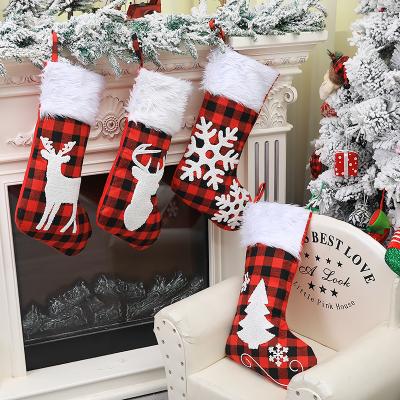 China Wholesale Cute Christmas Home Decor Christmas Decoration Supplies Red Plaid Furry Elk Socks Gift Box Ornaments Bulk Bags Felt Christmas Stocking 2021 for sale