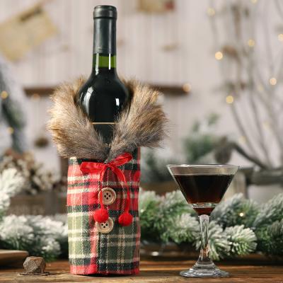 China 2021 Cloth Christmas Decoration Supplies Sweater Wine Bottle Bag Christmas Party Table Ornaments Christmas Wine Bottle Cover for sale