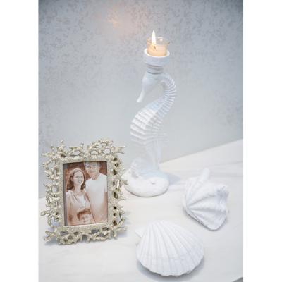 China Europe Kr21030 White Silver Gold Decorative Pet Polyresin Photo Frame 19.5*16*2Cm for sale