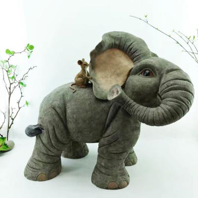 China Europe Souvenir Elephant Charm Elephant Statues Garden Animal Statue Polyresin Crafts for sale