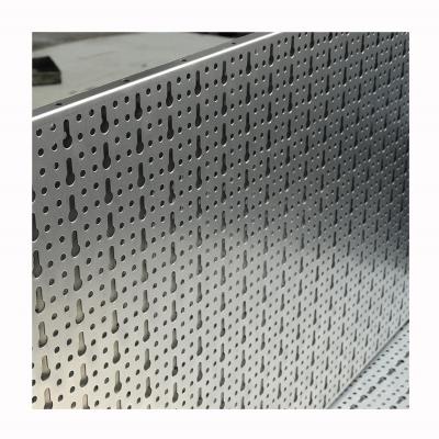 China Hot Selling Plain Weave Easy To Install Galvanized Stainless Steel Wire High Speed ​​Hole Punching Mesh for sale