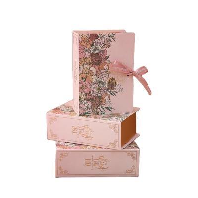 China OEM Recyclable Cardboard Service Colored Paper Wedding Favors Gift Packaging Boxes for sale