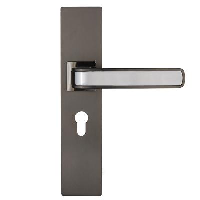 China Modern Customize Modern Gloss Chrome Gray Zinc Alloy Door Locks Handle Sets For Wooden Door for sale