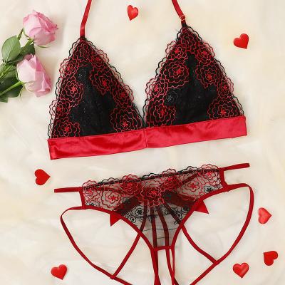 China Hot Sexy Nightgown Lingerie Strap T Neck Bra Pants Sexy Attractive Lace Lingerie Set Adult Women Bikini Suit Underwear, Red and Black for sale