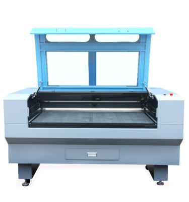 China Laser CUTTING CO2 laser engraving machine with ruida control system for sale