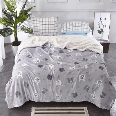 China Fashionable anti-static lambswool blanket is suitable for home, office, travel, going out and nap blanket for sale