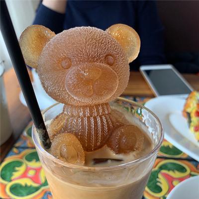 China Viable Cardboard Dog Bear Shape Ice Cube Maker Tray Whiskey Wine Cocktail Ice Cube Tool for sale