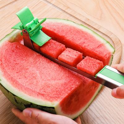 China Viable Watermelon Slicer Cutter Knife Rejuvenating Juice Cubes Stainless Steel Plastic Chopper Watermelon Tools for sale