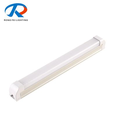 中国 SMD2835 High Power T8 18w/26w/36w/46w Led Tube Light 販売のため