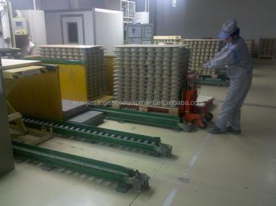 China Carbon Steel Ground Idler Roller Conveyor For Handling Ceramic Earth for sale