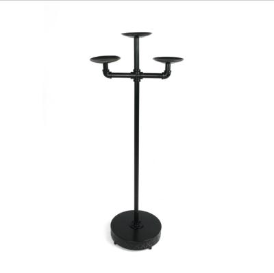 China Long Pole Metal Candlestick Candlestick Wedding Decoration Black Metal Handmade Metal Stand Classic Home Decoration for sale