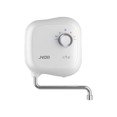 China Hotel JNOD Hot Sale Instant Mini Water Heater Portable Electric Shower for sale