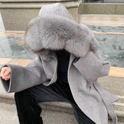 China Fashion Short Style Cashmere Jacket Coat Women Winter Wool Anti-Shrink Coat With Real Fox Fur Collar for sale