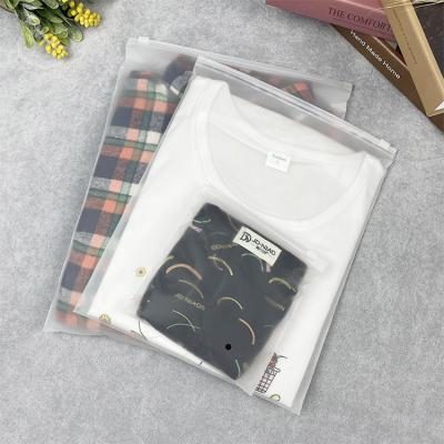 China Customizable or Wholesale Environmentally Friendly Recyclable Zipper Garment Garment Bag Resealable Packaging Frosted Plastic LDPE 0.07mm for sale