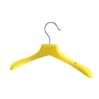 China Hangers Supplier PP Coated Anti-slip Durable Plastic Belt Suit Coat Shirt Hanger For Kids for sale