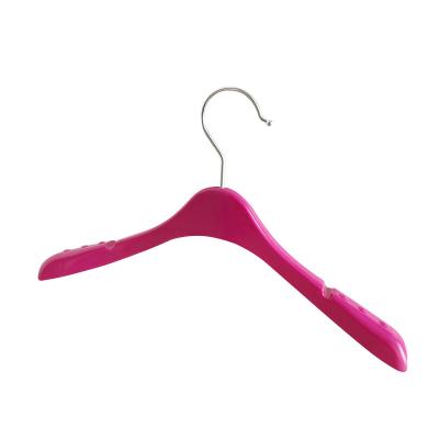 China Factory Supply Best Price Durable Shoulder Design Multifunctional Plastic Kids Clothes Hangers for sale