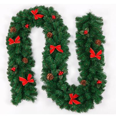 China Handmade Artificial Green Indoor / Outdoor Decoration Pre Lit Luxury Led Christmas Garland With Decorations for sale