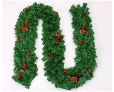 China Wholesale 9ft Beautiful Red Berry Pinecones Decorative Artificial Christmas Wreath for sale