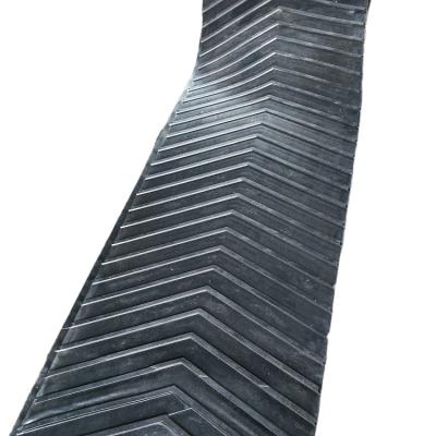 China Transimission Manufacturer China EP400/4 Herringbone Pattern Conveyor Belt Herringbone Rubber Belt C5 V Chevron Material Size 5mm Chevron Belt for sale