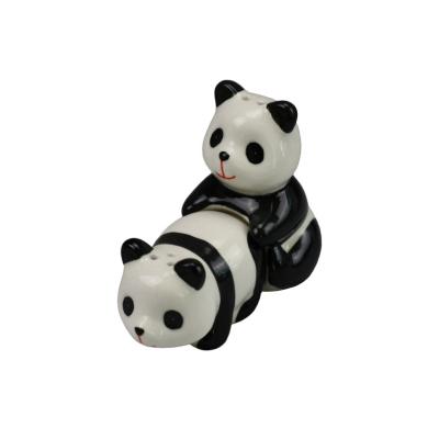 China Sustainable Wholesale Customized Panda Shaped Ceramic Porcelain Animal Salt Pepper Shaker for sale