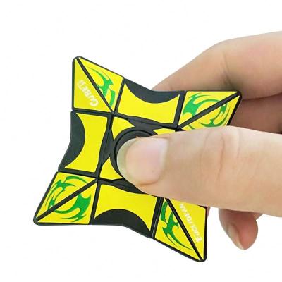 China Plastic Cube Spinner Spinner Spinners Spinning Magic Cube Anti-stress Spinners Spinners Novelty Toys For Kids EXW for sale