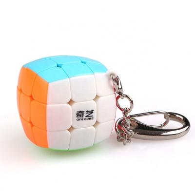 China Toy Qiyi Cube Keychain 3x3 Mini Pocket Cubes Magic Cube Key Ring in Keychain Educational Puzzle Wiggle Toy 30mm EXW for sale