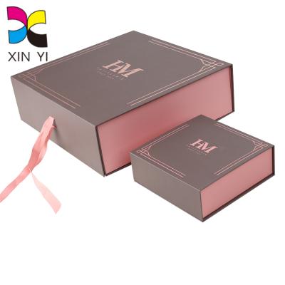 China Recyclable High Quality Magnetic Cardboard Boxes Cosmetic Present Packaging Gift Box for sale