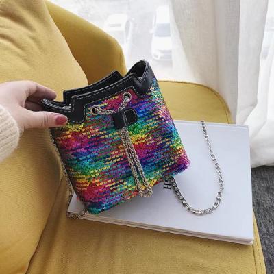 China 2020 New Design Polyester W&A Hot Sale Women Sequins Chain Shoulder Bag Cosmetic Bags Chic Bucket Bags for sale