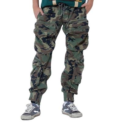 China 2022 New OEM Fashionable Men's Breathable Camouflage Tapered Cargo Pants Multi-pockets Elastic Waist Jogger Pants With String And Metal Zippers for sale