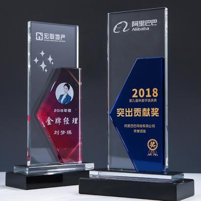 中国 glass award crystal trophy for employees gifts with 2 bases 販売のため