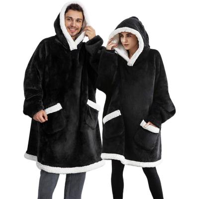 China Anti-Static Good Quality Wearable Hoodies Cover Sherpa Oversized Sherpa Blanket for sale